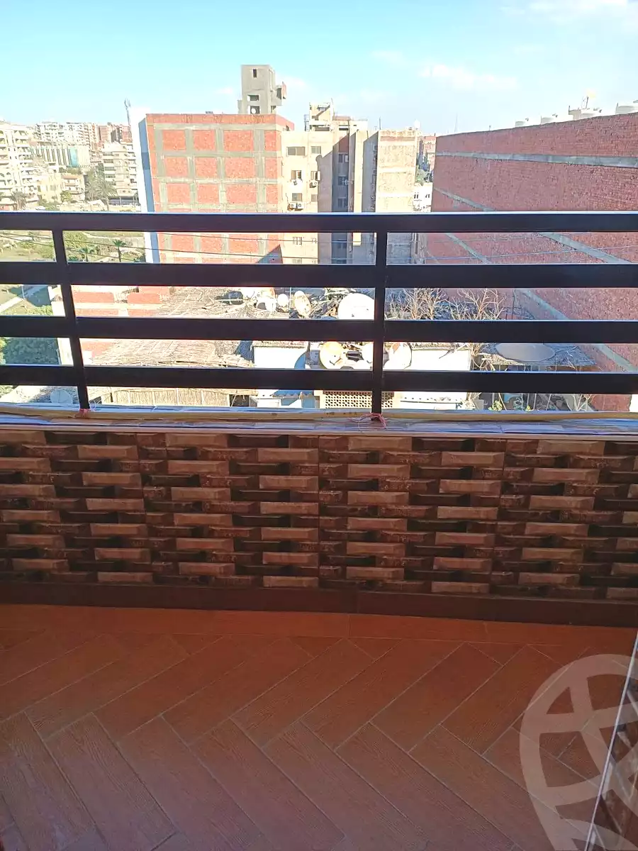 https://aqarmap.com.eg/en/listing/7155633-for-sale-cairo-helwan-rostom-st