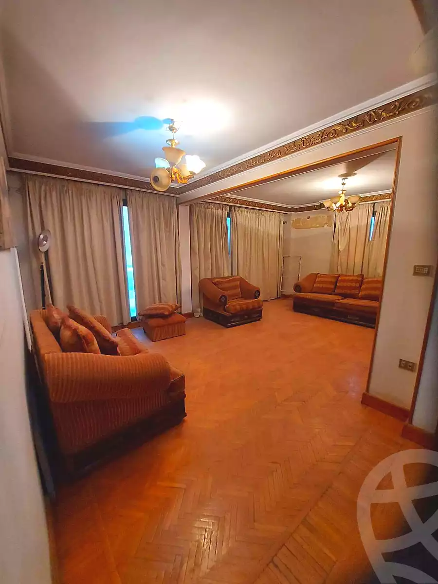 https://aqarmap.com.eg/ar/listing/7155860-for-sale-cairo-helwan-helwan-el-sharkeya-borhan-st