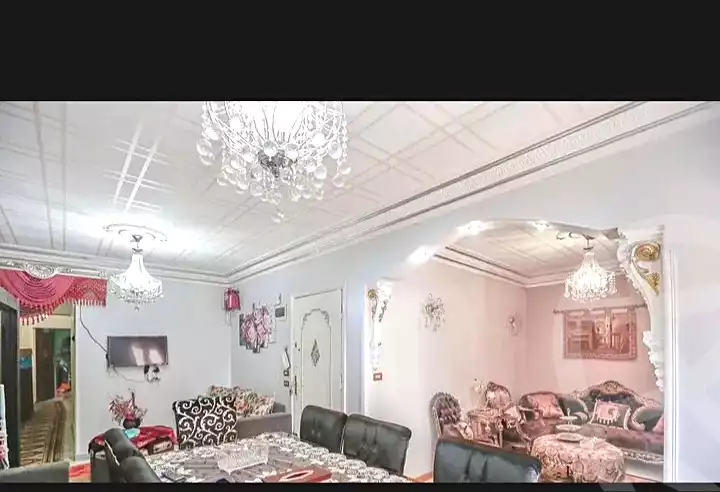 https://aqarmap.com.eg/ar/listing/7155949-for-sale-alexandria-el-asafra-l-sfr-bhry