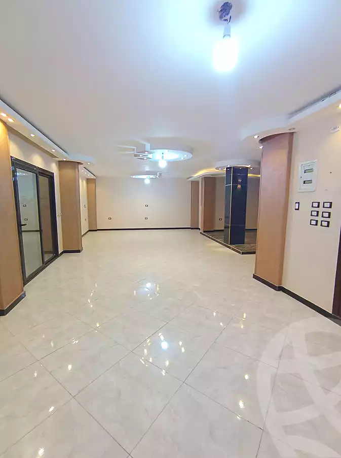 https://aqarmap.com.eg/ar/listing/7155959-for-rent-cairo-helwan-zou-el-fekar-basha-st