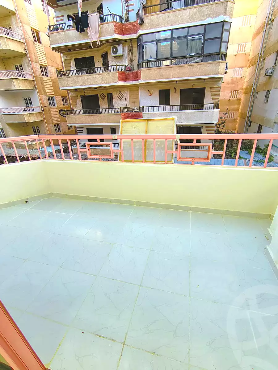 https://aqarmap.com.eg/ar/listing/7156238-for-sale-alexandria-al-agamy-shataa-el-nakheel