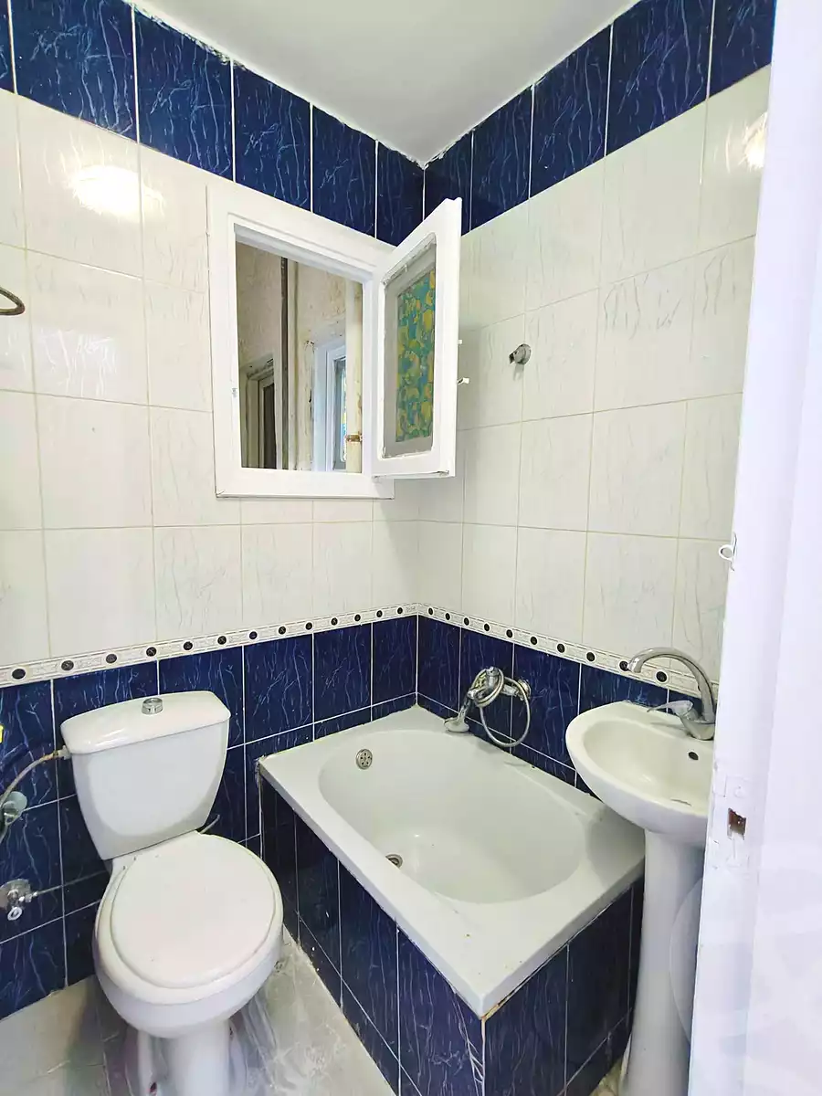 https://aqarmap.com.eg/en/listing/7156328-for-sale-alexandria-al-agamy-shataa-el-nakheel-street-4