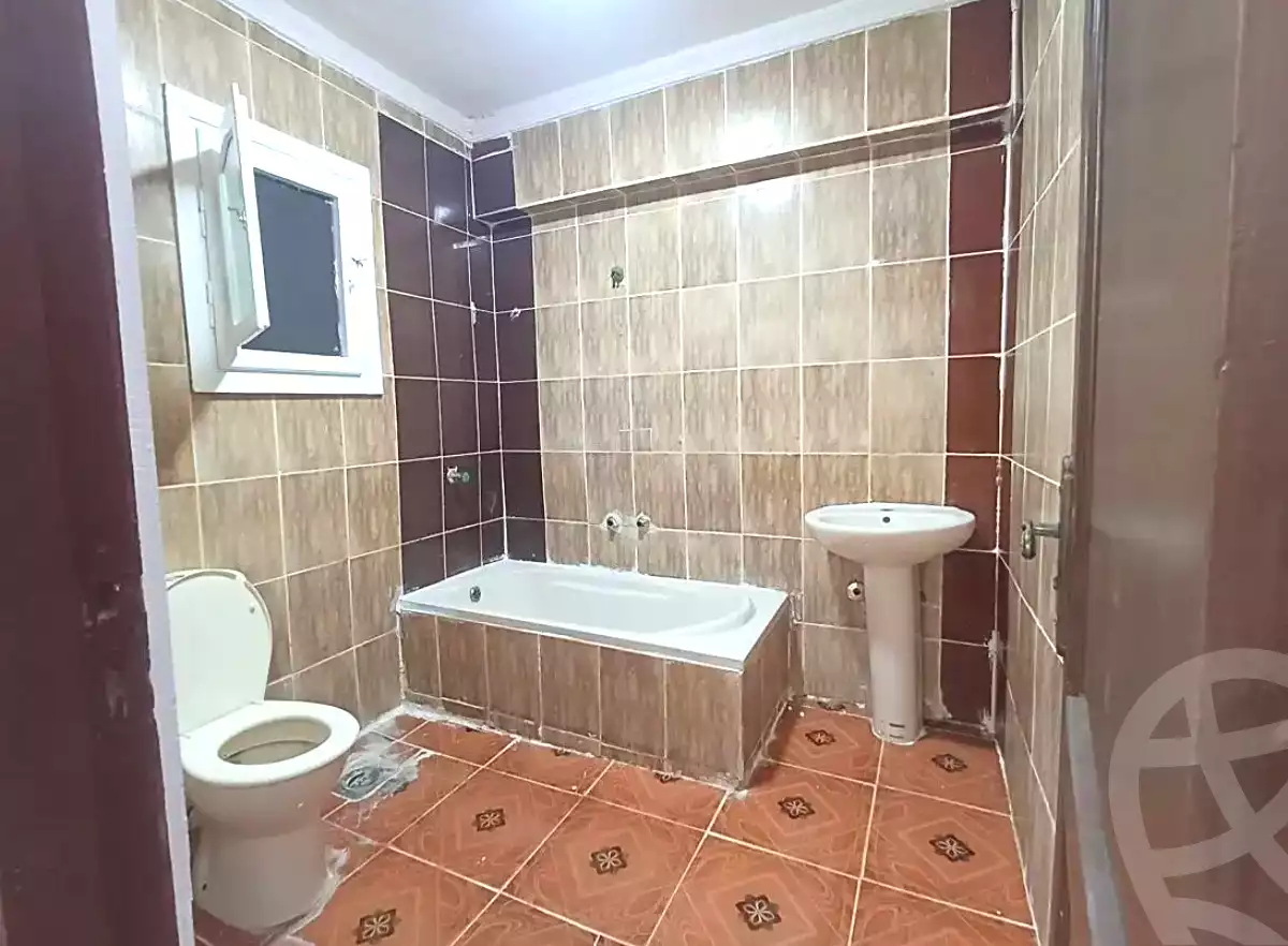 https://aqarmap.com.eg/ar/listing/7156446-for-sale-alexandria-al-agamy-shataa-el-nakheel