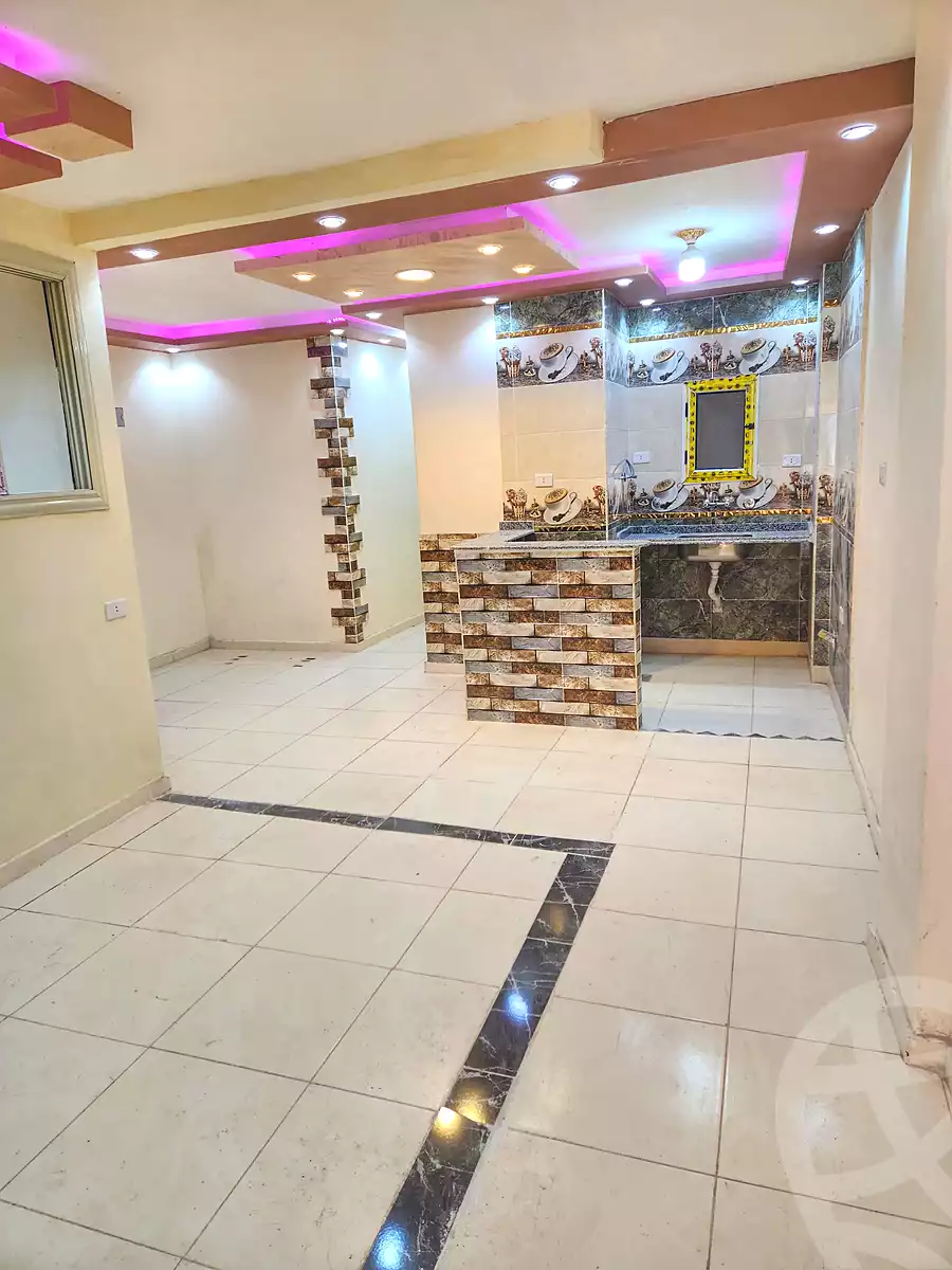 https://aqarmap.com.eg/en/listing/7156729-for-sale-alexandria-al-agamy-bw-ywsf-hosni-mubarak-st