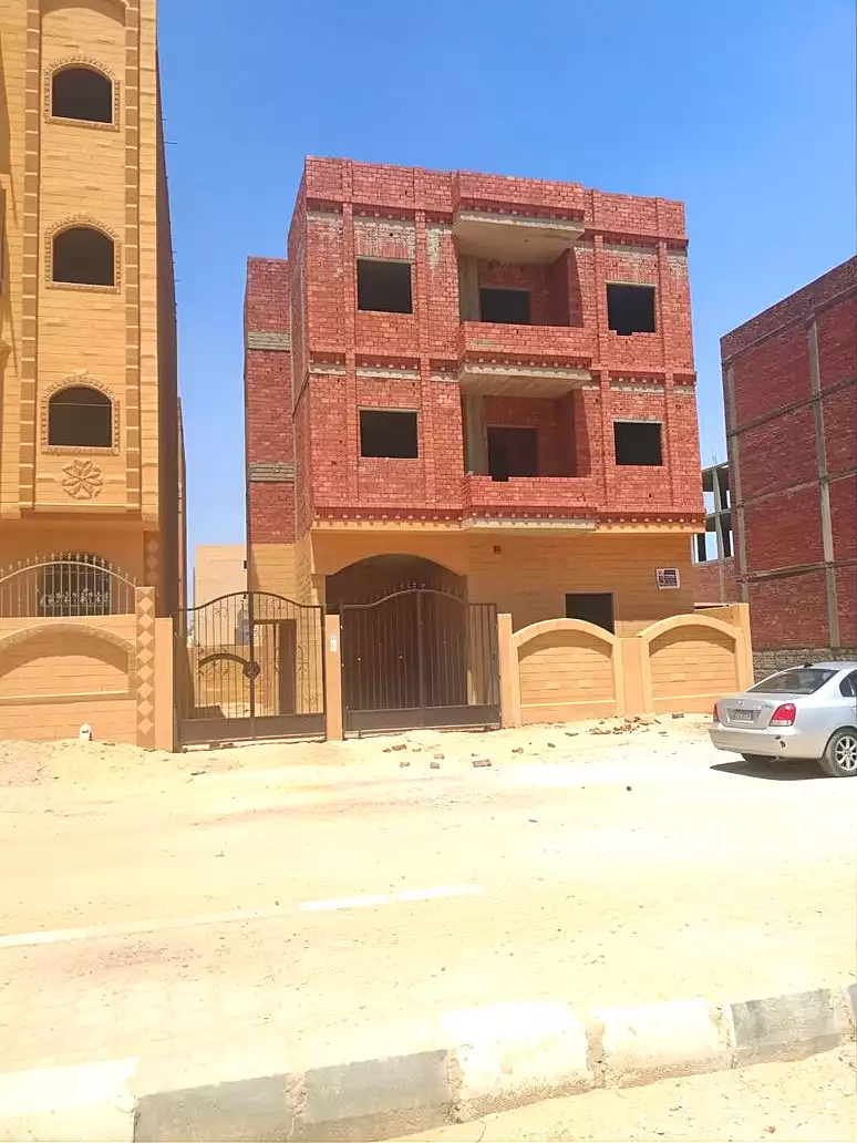 https://aqarmap.com.eg/ar/listing/7156833-for-sale-sharqia-10th-of-ramadan-al-hay-al-thlathoon