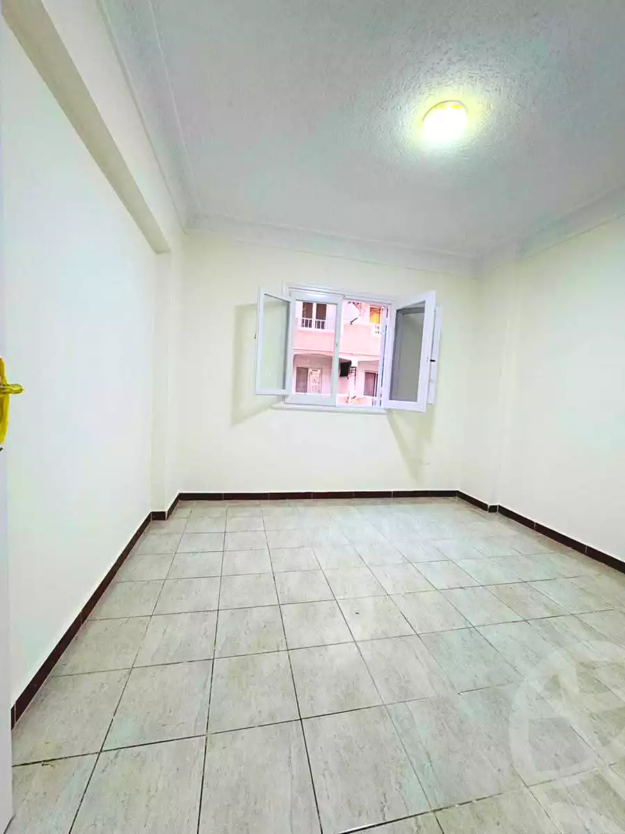 https://aqarmap.com.eg/ar/listing/7157094-for-sale-alexandria-al-agamy-shataa-el-nakheel