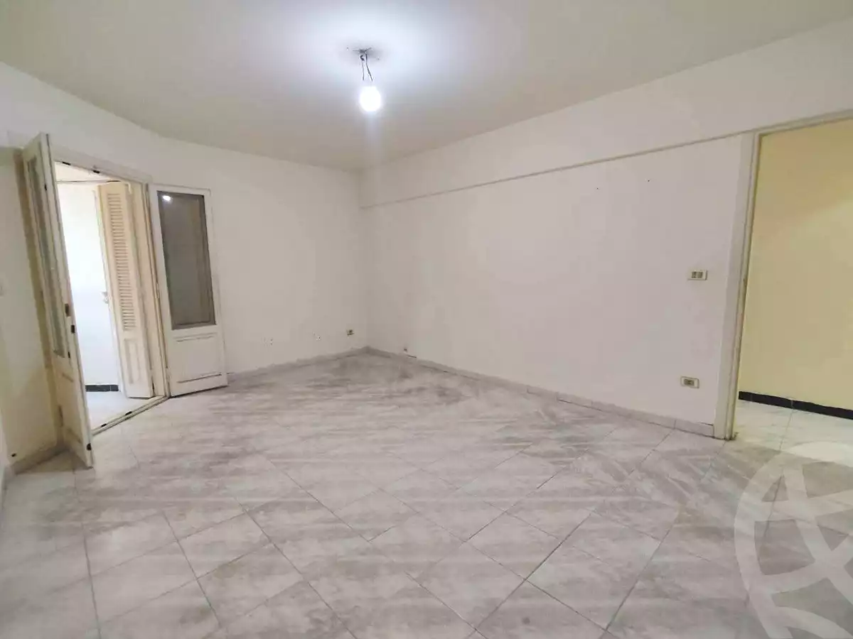 https://aqarmap.com.eg/ar/listing/7157606-for-rent-alexandria-smouha-14th-of-may-st