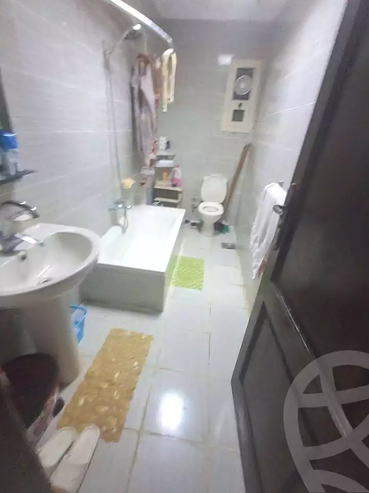 https://aqarmap.com.eg/ar/listing/7157639-for-sale-alexandria-al-agamy-lbytsh-bianchiii-el-arbaeen-st