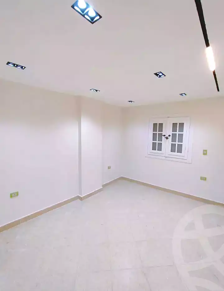 https://aqarmap.com.eg/ar/listing/7157772-for-sale-alexandria-al-agamy-lbytsh-al-kaada-st