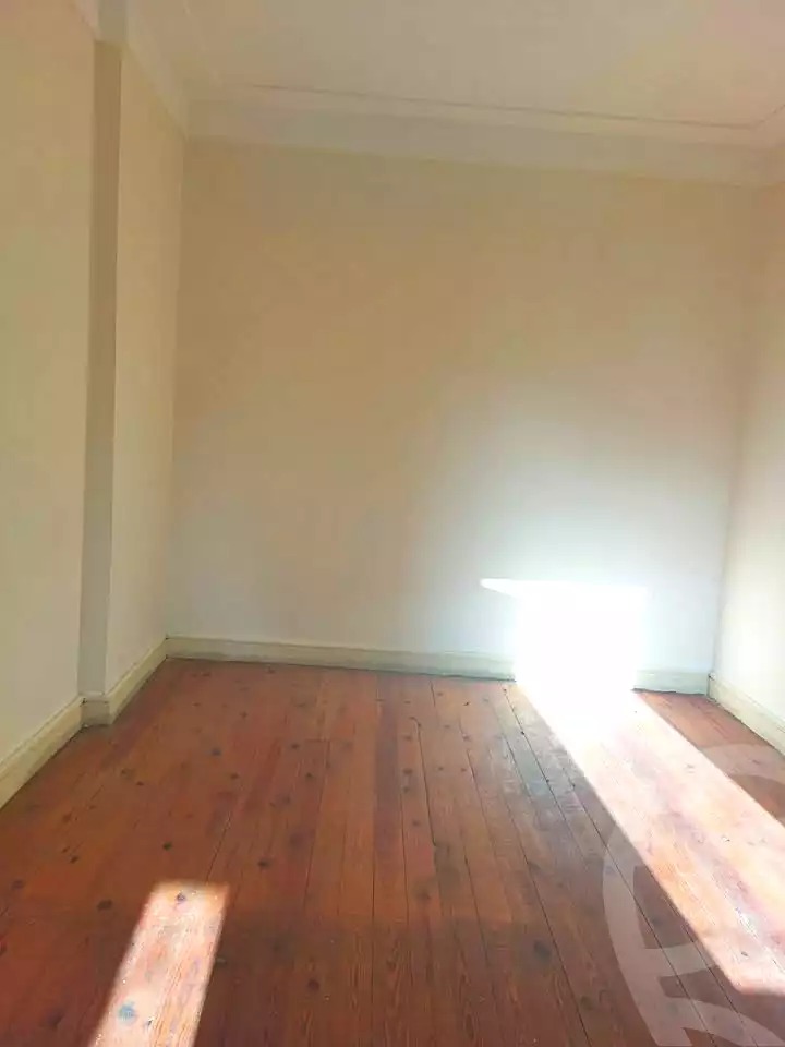 https://aqarmap.com.eg/en/listing/7158131-for-rent-alexandria-ganaklis