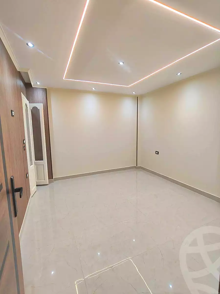 https://aqarmap.com.eg/ar/listing/7158179-for-sale-alexandria-sydy-bshr-sydy-bshr-bhry-gamal-abd-el-nasir-st