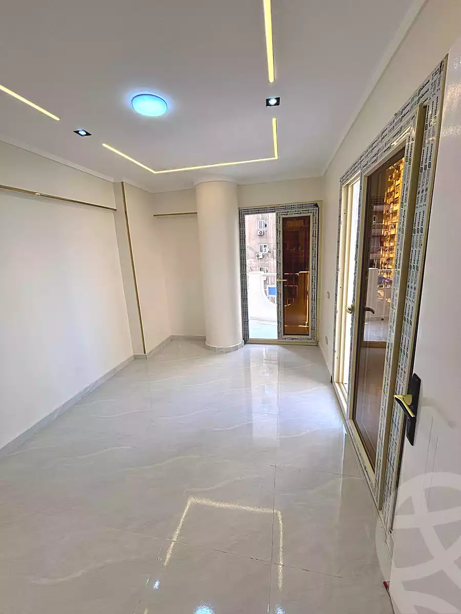 https://aqarmap.com.eg/ar/listing/7158361-for-sale-alexandria-miami-mahmoud-el-isawy-st