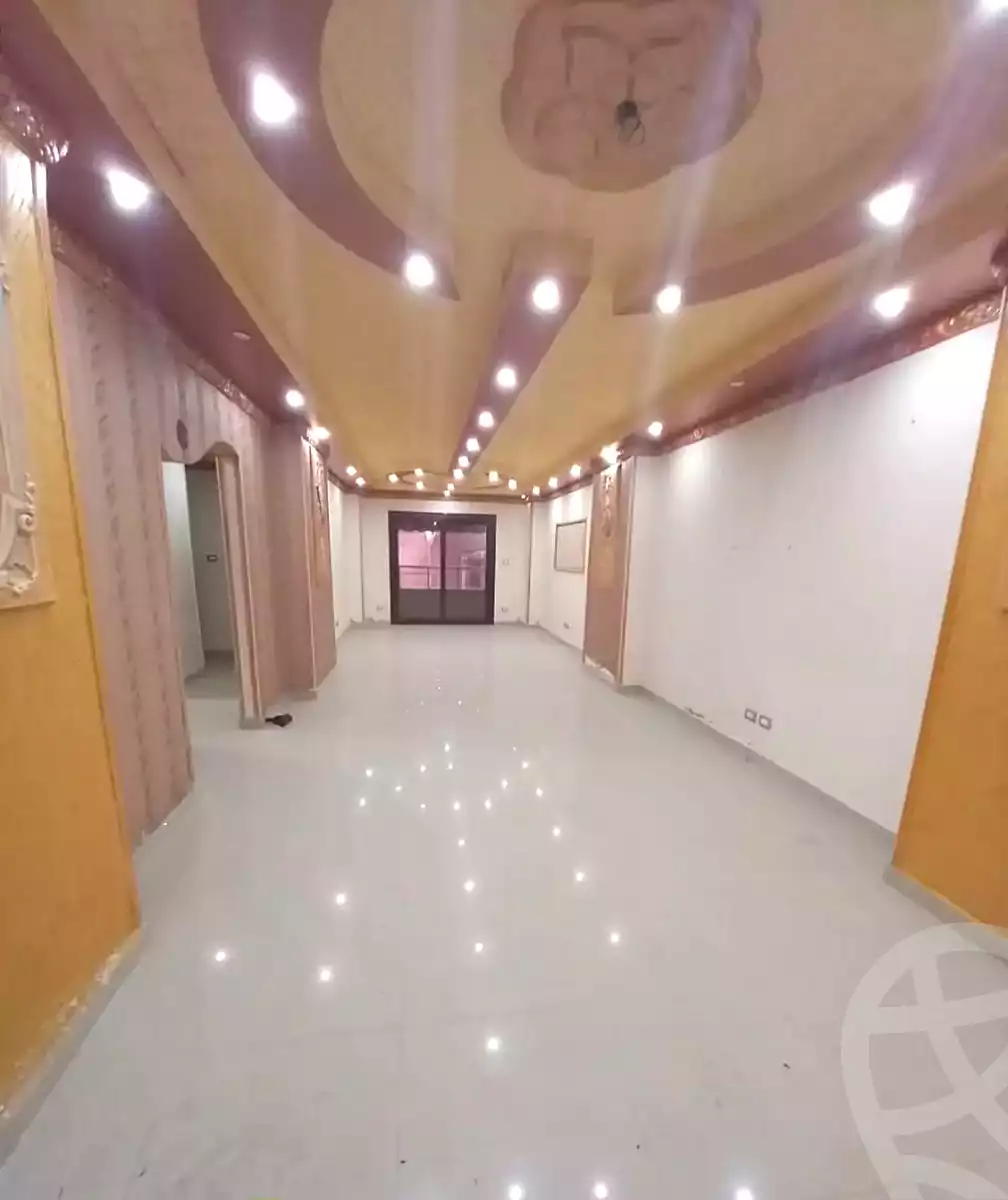 https://aqarmap.com.eg/en/listing/7158364-for-rent-alexandria-al-agamy-lbytsh-el-reyad-st