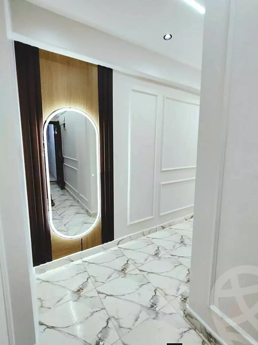 https://aqarmap.com.eg/ar/listing/7158423-for-sale-alexandria-al-agamy-lbytsh-el-saleheen-mosque-st