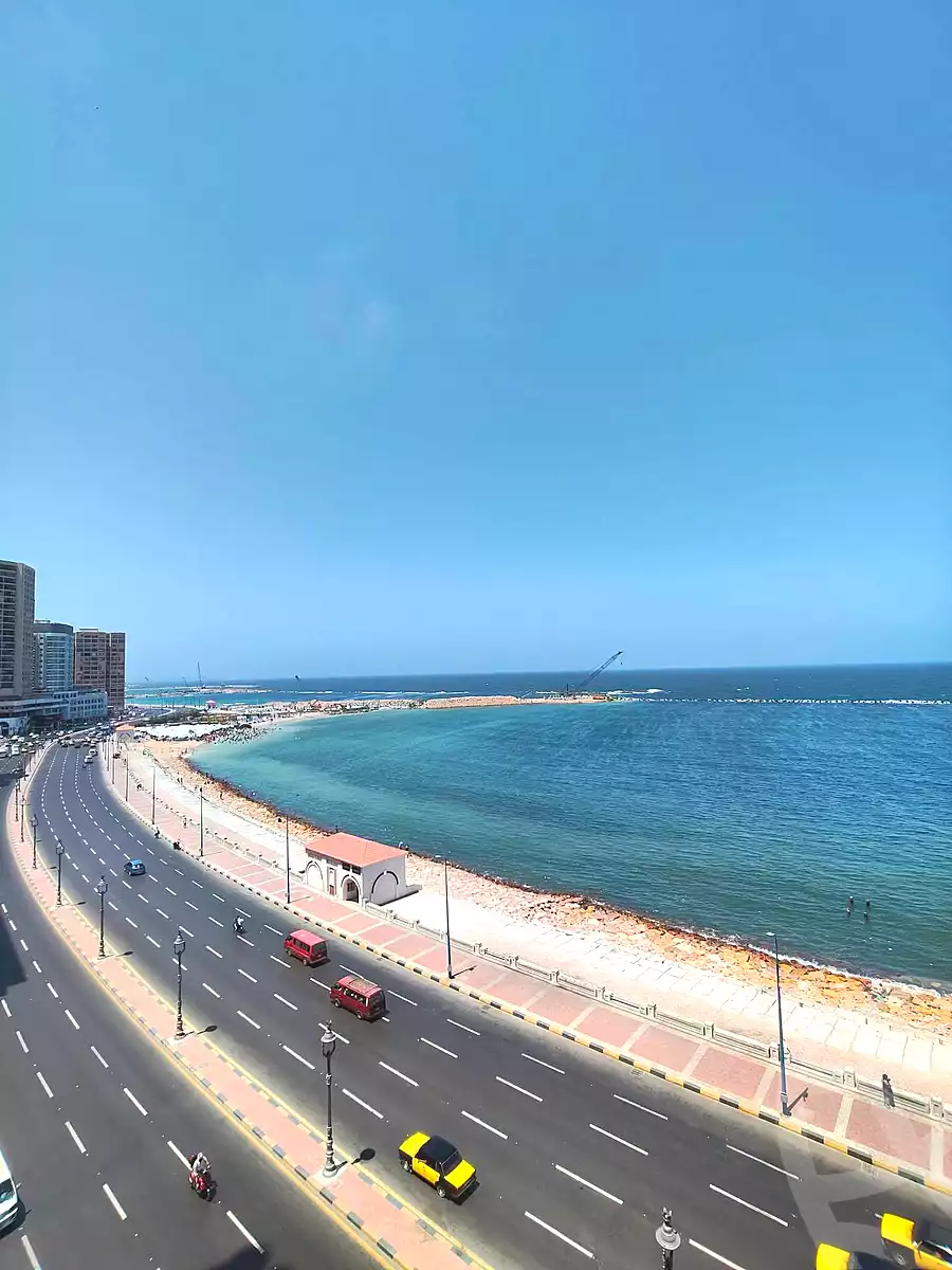 https://aqarmap.com.eg/ar/listing/7158595-for-sale-alexandria-sydy-bshr-tryq-ljysh