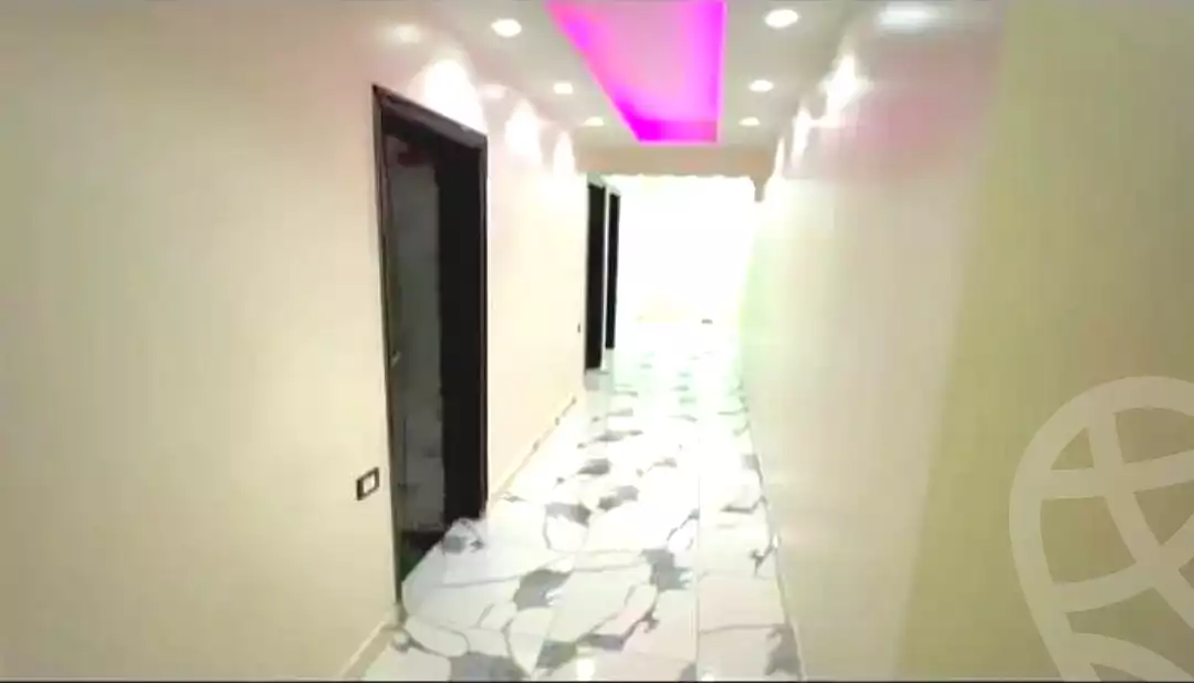 https://aqarmap.com.eg/ar/listing/7158727-for-sale-cairo-shoubra-corniche-el-nile-st