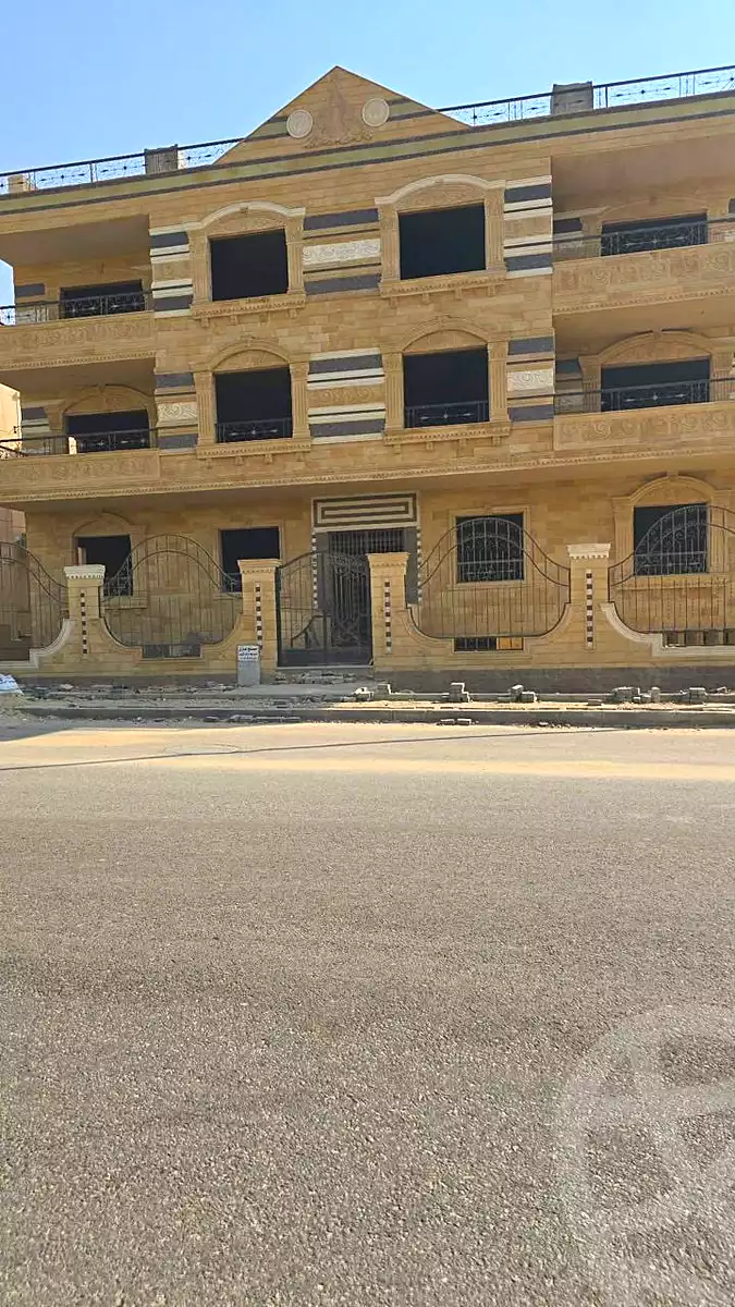 https://aqarmap.com.eg/ar/listing/7159255-for-sale-cairo-new-cairo-gharb-el-golf-emtedad-gharb-el-golf