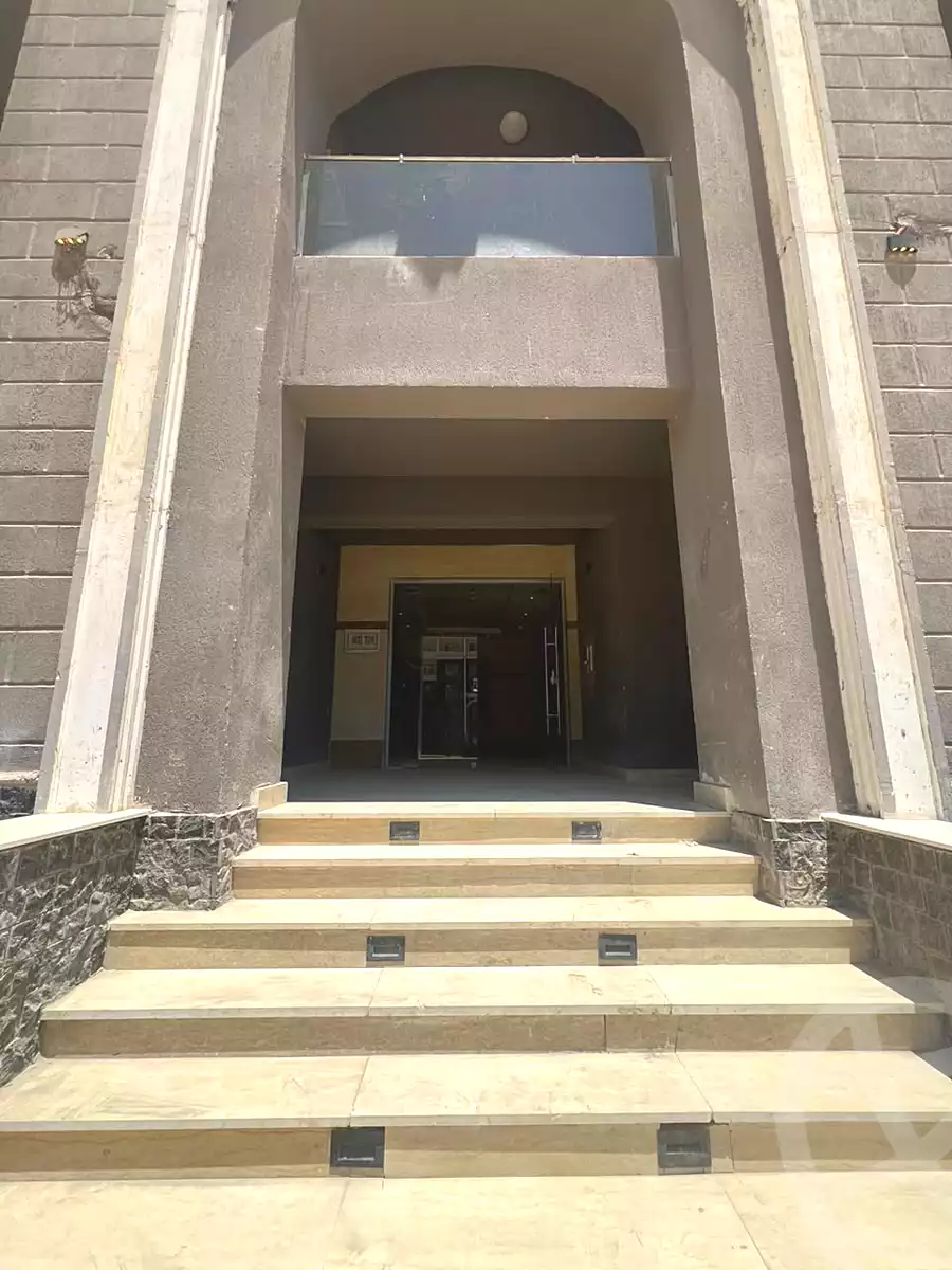 https://aqarmap.com.eg/ar/listing/7154565-for-sale-cairo-new-administrative-capital-r8-tj-msr