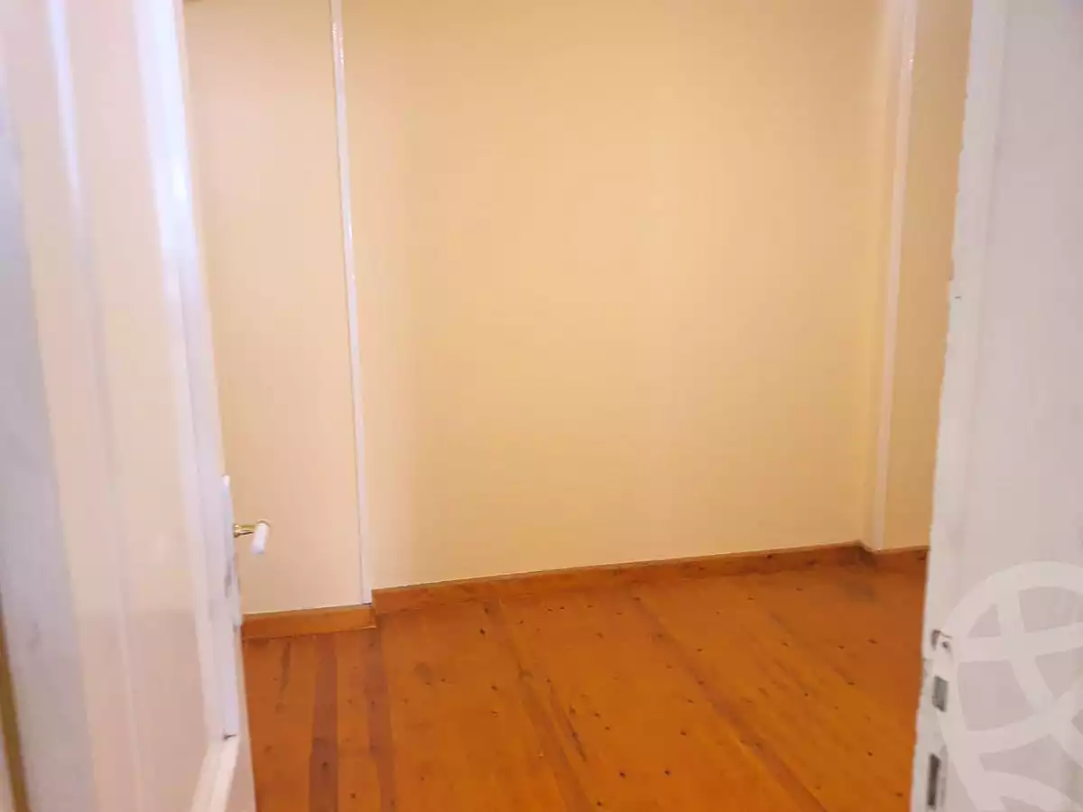 https://aqarmap.com.eg/ar/listing/7159567-for-rent-cairo-6th-of-october-el-ahyaa-neighborhood-8th-el-tahrir-rd