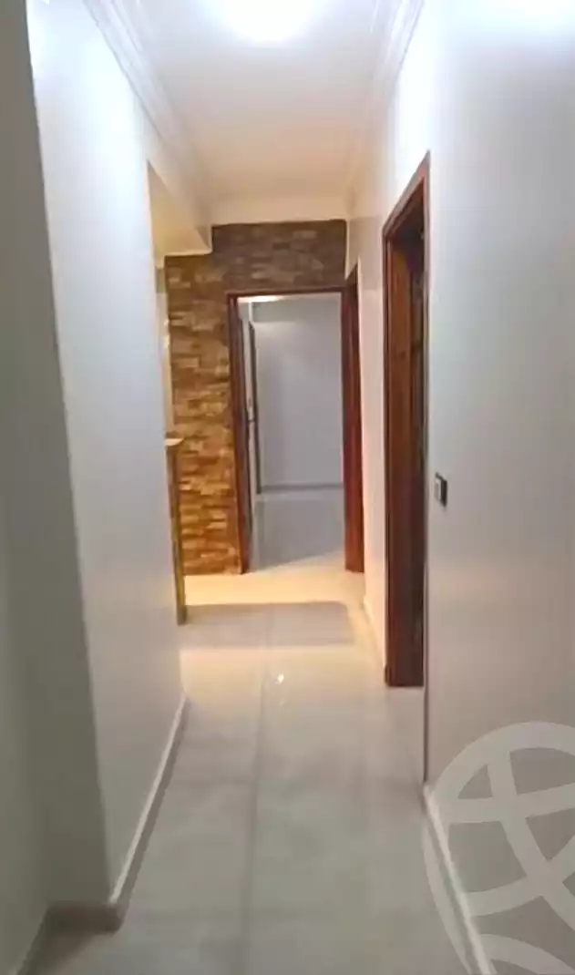 https://aqarmap.com.eg/en/listing/7160153-for-sale-cairo-helwan-hadayek-helwan-el-eshrein-st