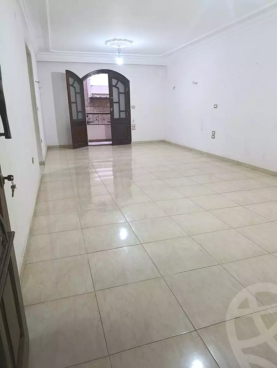 https://aqarmap.com.eg/en/listing/7160207-for-rent-cairo-nozha-2-el-khamseen-st