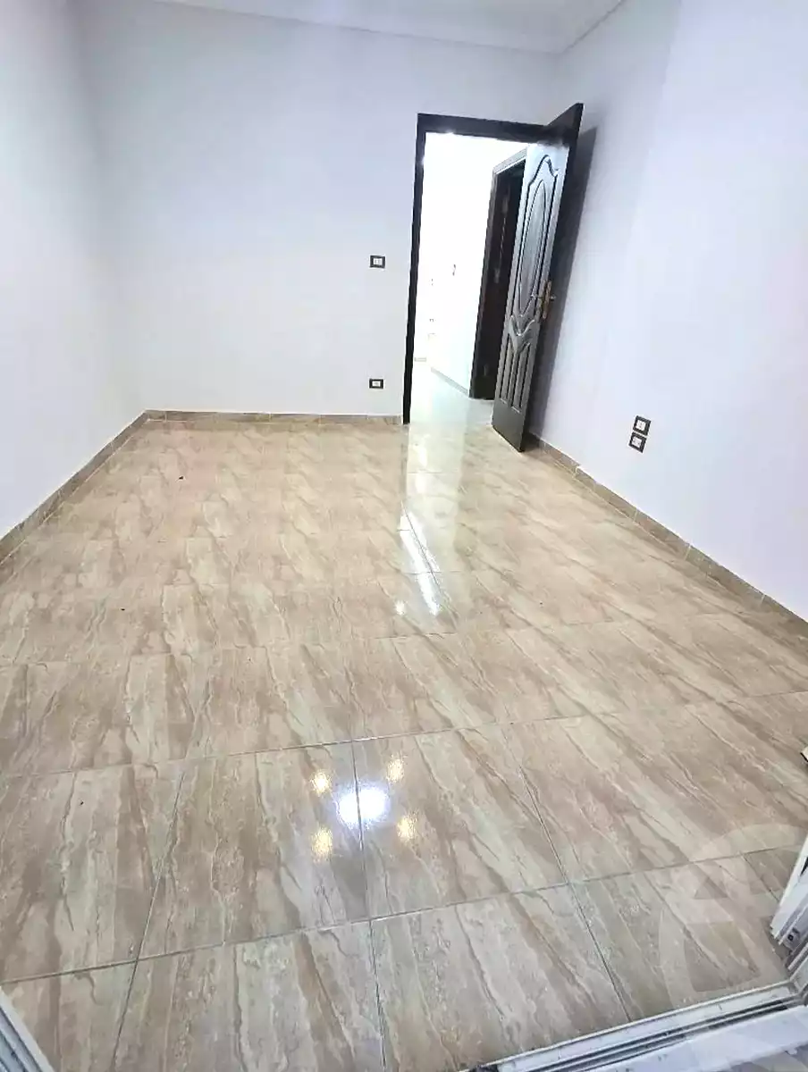 https://aqarmap.com.eg/ar/listing/7160647-for-sale-alexandria-el-asafra-shr-45