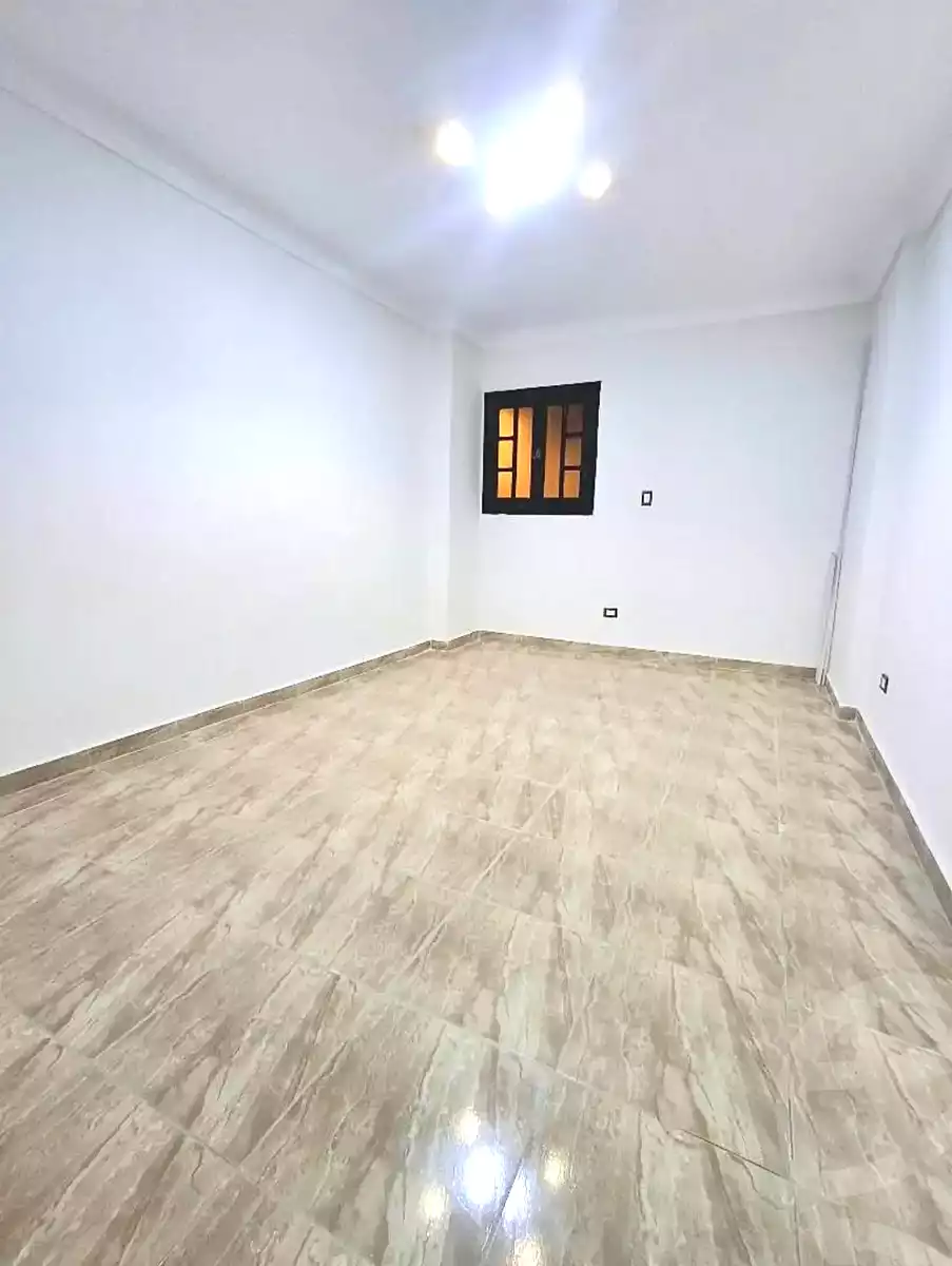https://aqarmap.com.eg/ar/listing/7160647-for-sale-alexandria-el-asafra-shr-45