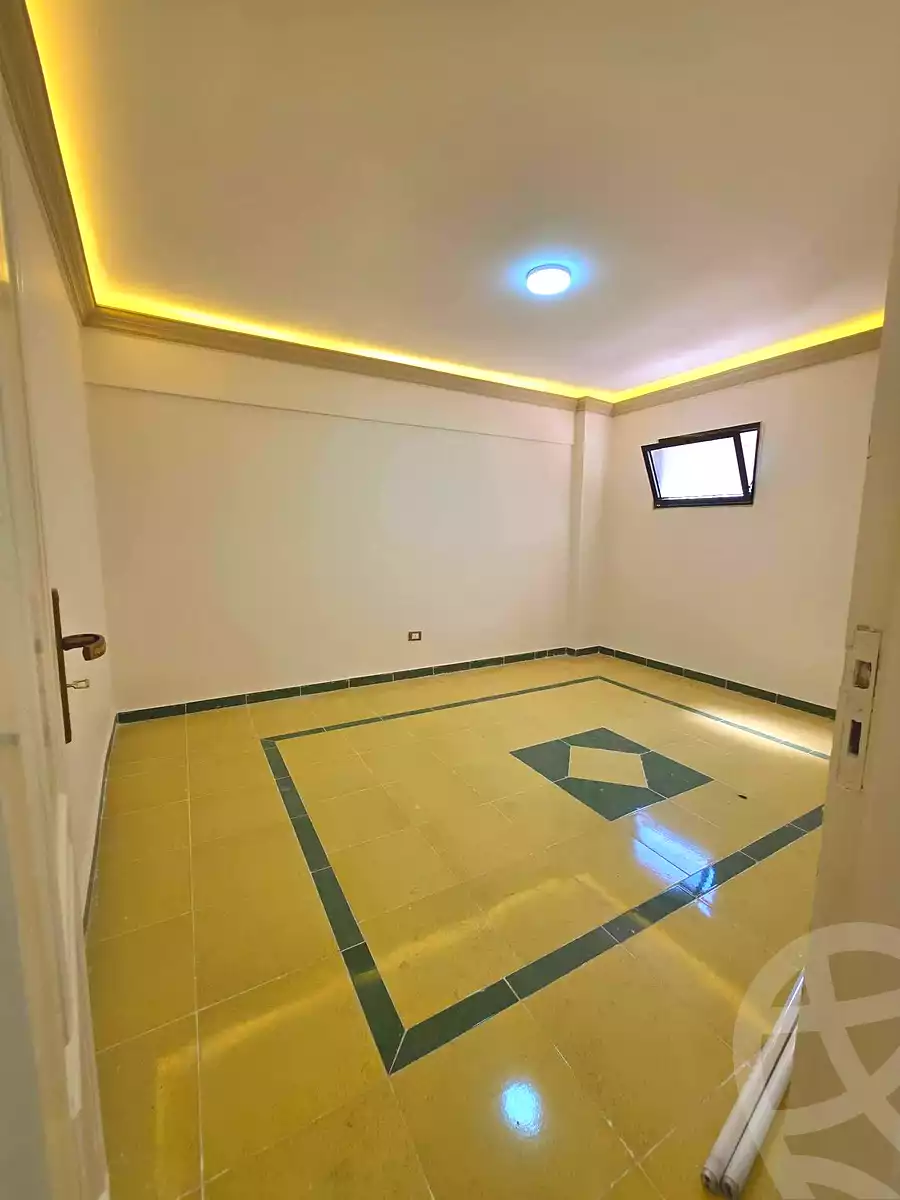 https://aqarmap.com.eg/en/listing/7160887-for-sale-alexandria-al-agamy-el-hanouvel-al-haded-we-al-soulb-st