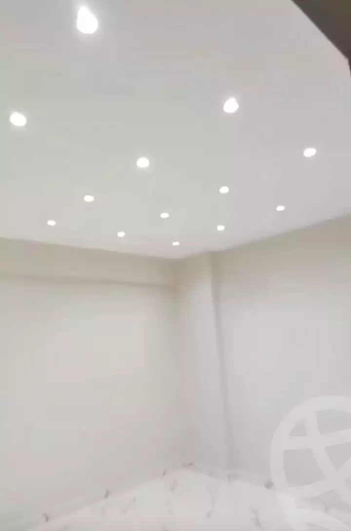 https://aqarmap.com.eg/ar/listing/7161066-for-sale-alexandria-al-agamy-el-hanouvel