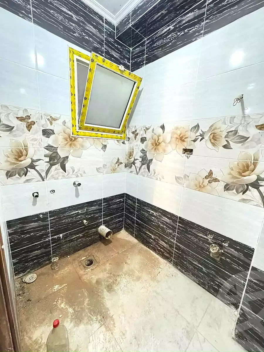 https://aqarmap.com.eg/en/listing/7161522-for-sale-alexandria-moharram-bey