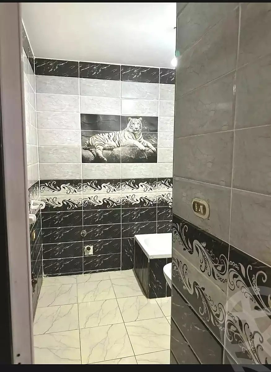 https://aqarmap.com.eg/ar/listing/7161740-for-sale-alexandria-al-agamy-el-hanouvel-al-asdakaa-st