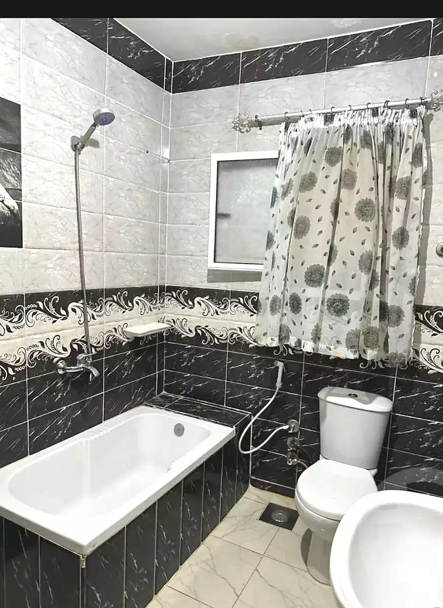 https://aqarmap.com.eg/ar/listing/7161740-for-sale-alexandria-al-agamy-el-hanouvel-al-asdakaa-st