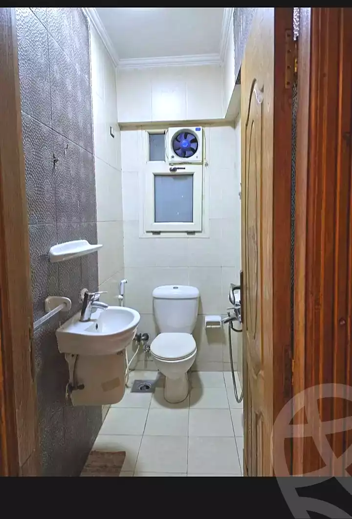https://aqarmap.com.eg/ar/listing/7162483-for-rent-alexandria-camp-cesar-el-gaish-rd