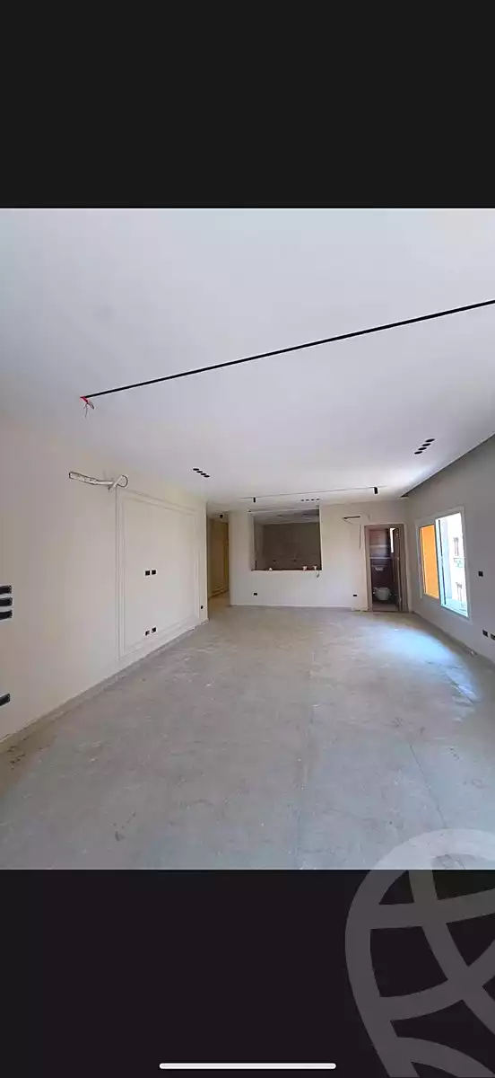https://aqarmap.com.eg/ar/listing/7162739-for-sale-cairo-el-sheikh-zayed-city-el-hay-el-thaleth-ashaer-area-3-el-salam-st
