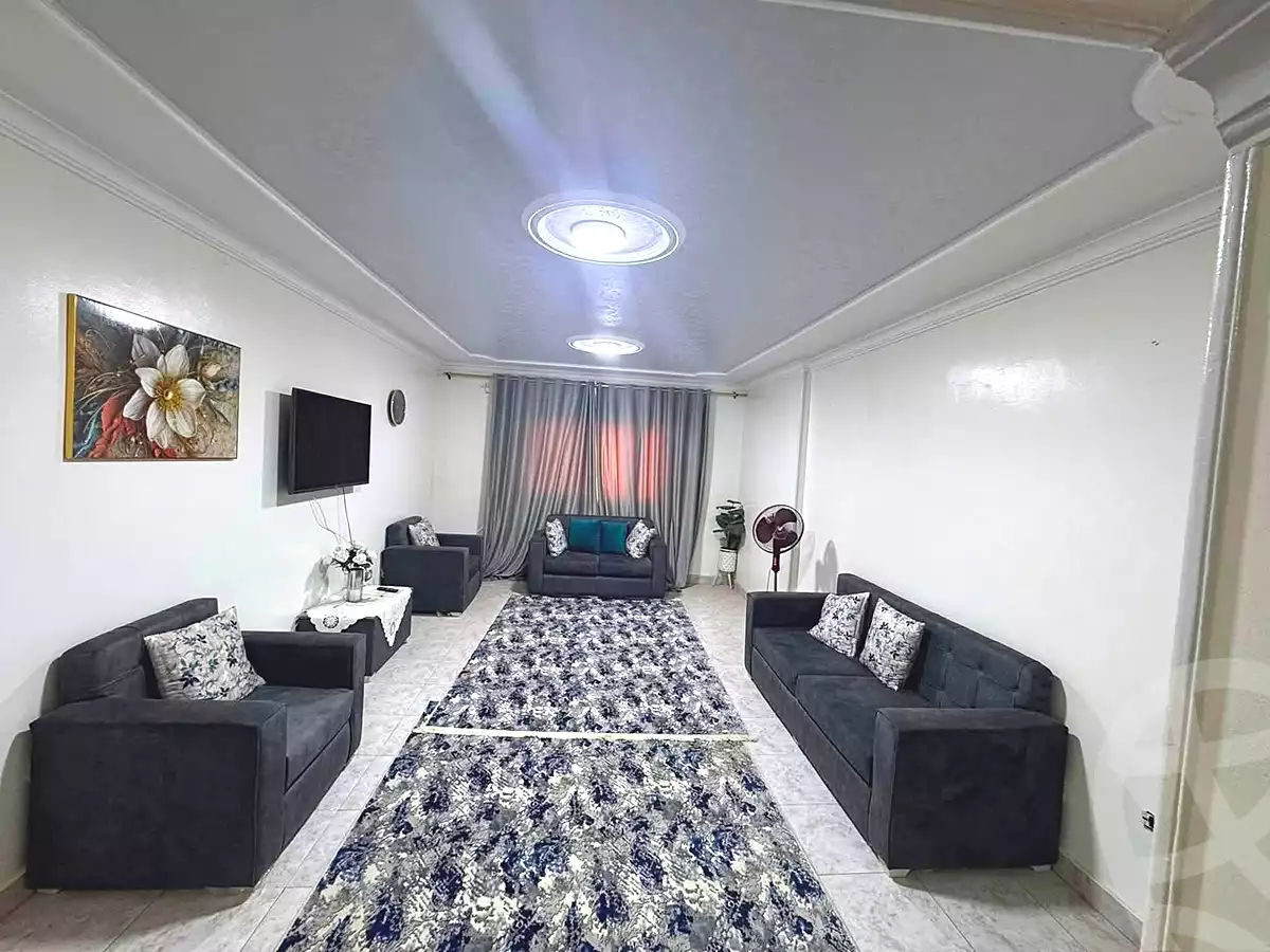 https://aqarmap.com.eg/ar/listing/7162730-for-rent-cairo-6th-of-october-el-ahyaa-neighborhood-2nd-divided-from-al-kafrawei-st