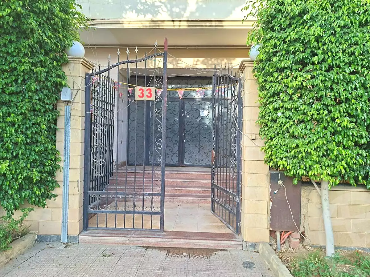 https://aqarmap.com.eg/ar/listing/7162870-for-sale-cairo-new-cairo-el-narges-el-narges-omarat-mohamed-sabry-abu-alam-st