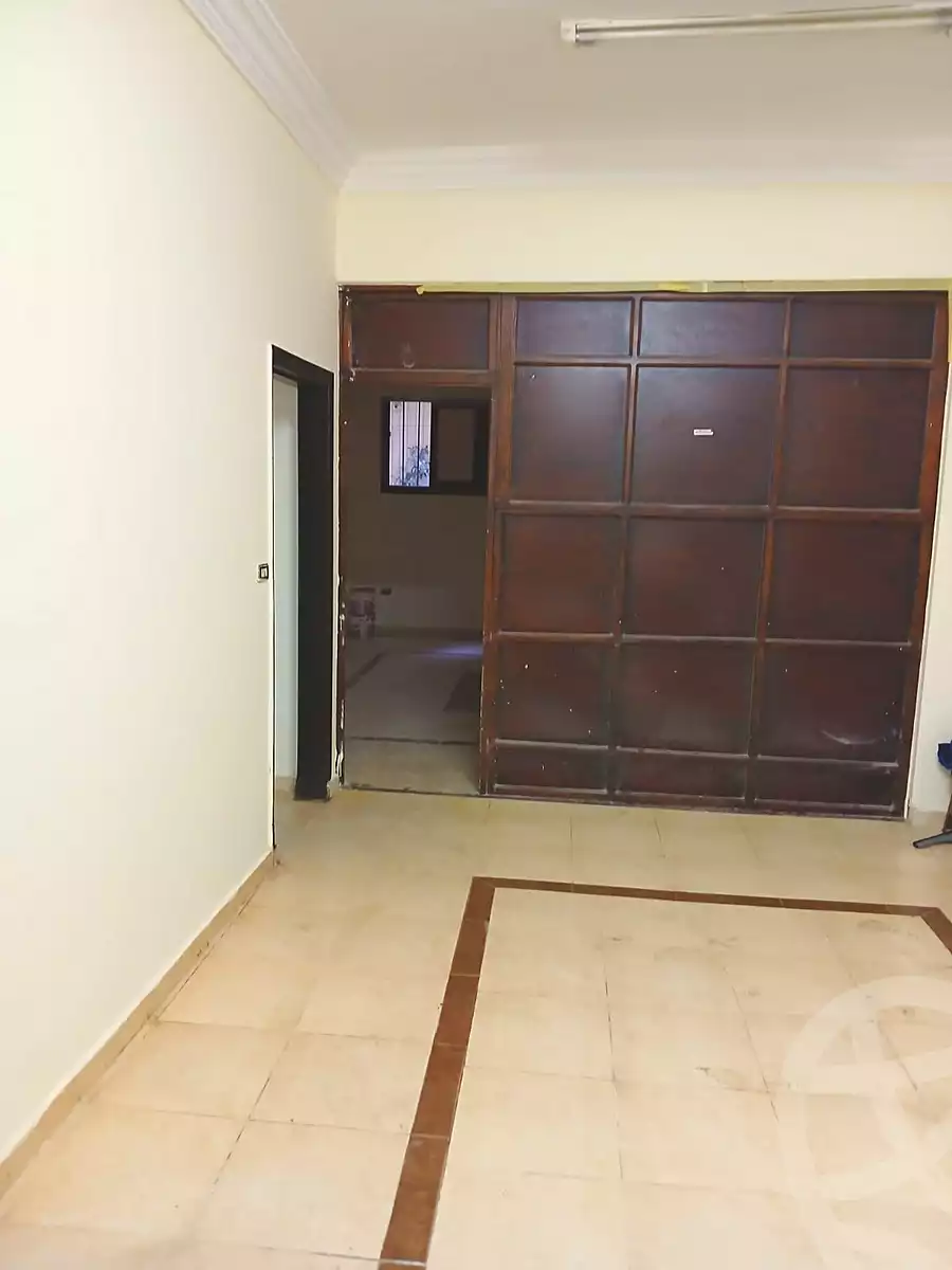 https://aqarmap.com.eg/ar/listing/7162895-for-rent-cairo-6th-of-october-el-ahyaa-neighborhood-5th-street-2
