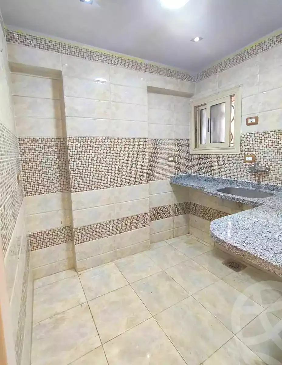 https://aqarmap.com.eg/ar/listing/7163355-for-sale-alexandria-sydy-bshr-sydy-bshr-bhry-shr-khld-bn-lwlyd