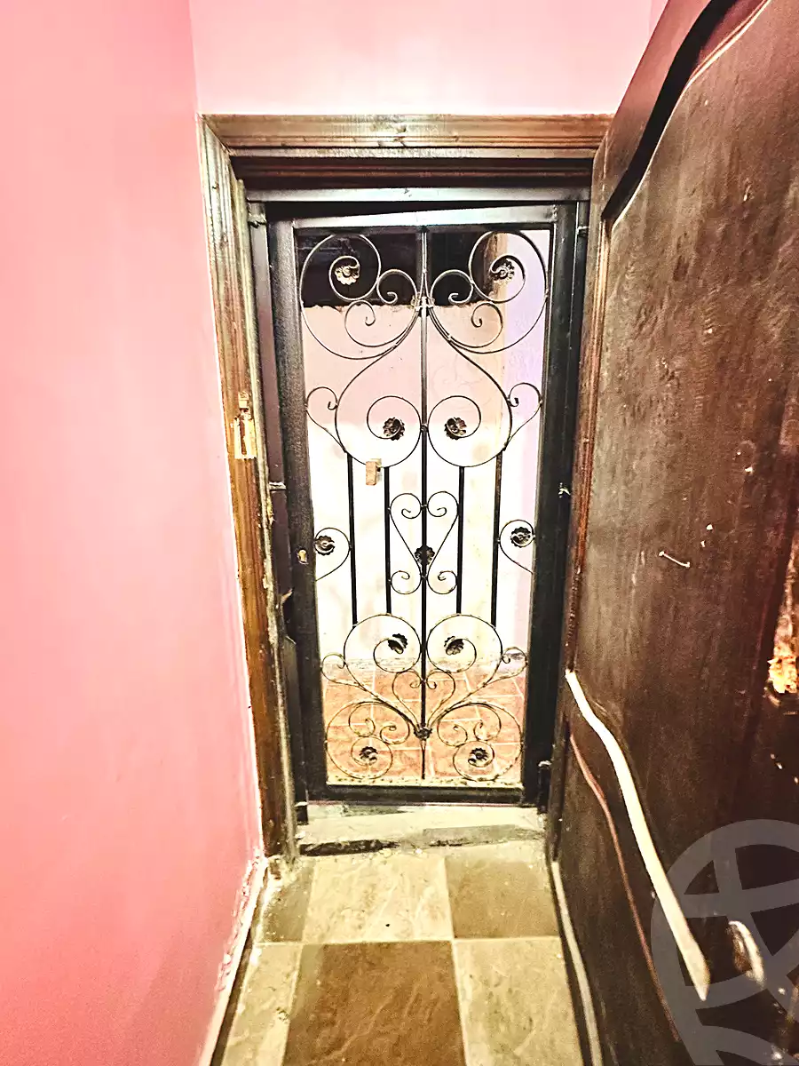 https://aqarmap.com.eg/en/listing/7163404-for-sale-alexandria-al-agamy-el-hanouvel-el-zahraa-city-st
