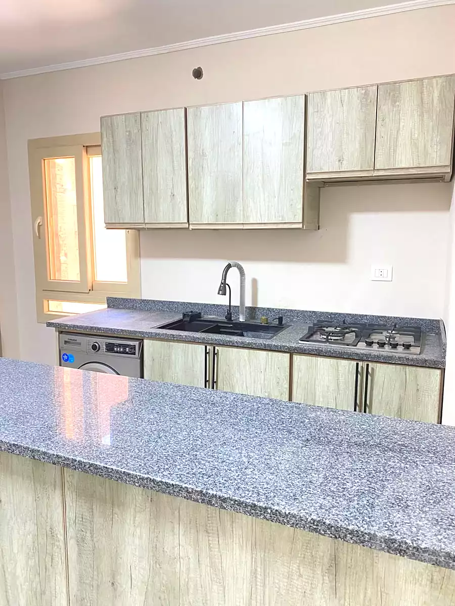 https://aqarmap.com.eg/ar/listing/7163742-for-rent-cairo-6th-of-october-el-ahyaa-neighborhood-2nd-divided-from-al-kafrawei-st
