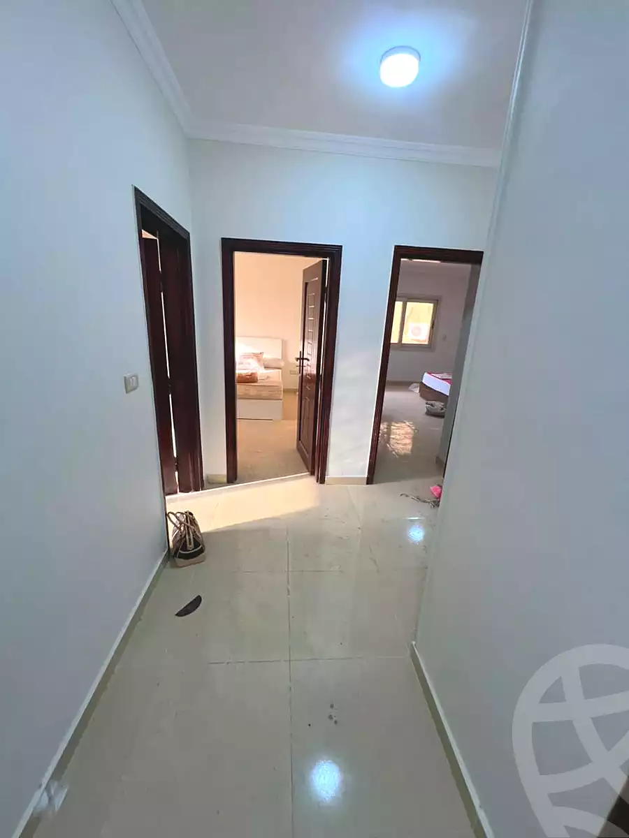 https://aqarmap.com.eg/en/listing/7163760-for-sale-cairo-el-sheikh-zayed-city-compounds-el-khamayel