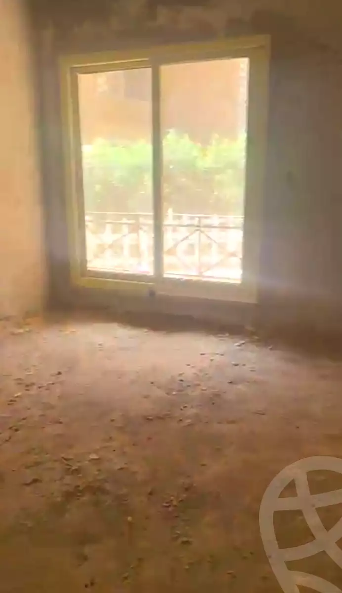 https://aqarmap.com.eg/en/listing/7163767-for-sale-cairo-el-sheikh-zayed-city-compounds-el-khamayel