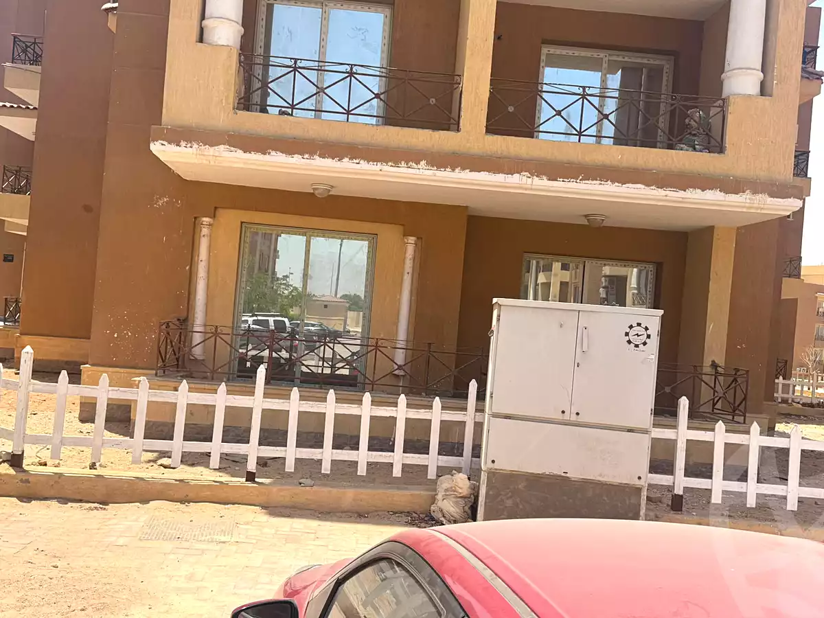 https://aqarmap.com.eg/en/listing/7163767-for-sale-cairo-el-sheikh-zayed-city-compounds-el-khamayel