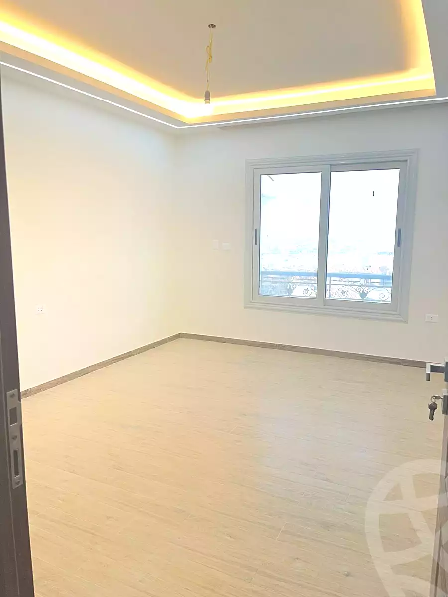 https://aqarmap.com.eg/ar/listing/7164105-for-rent-cairo-el-sheikh-zayed-city-compounds-el-khamayel