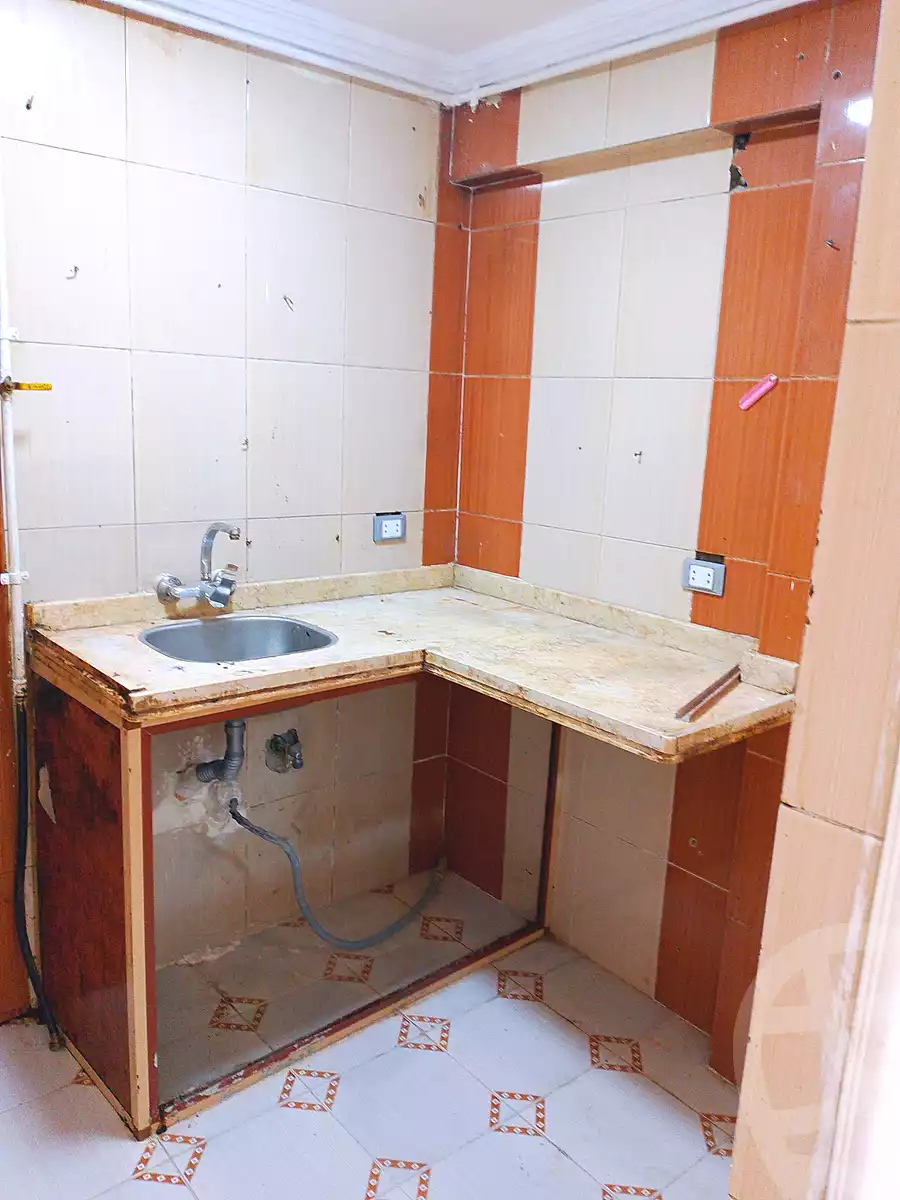 https://aqarmap.com.eg/ar/listing/7164292-for-sale-alexandria-new-miami-street-10