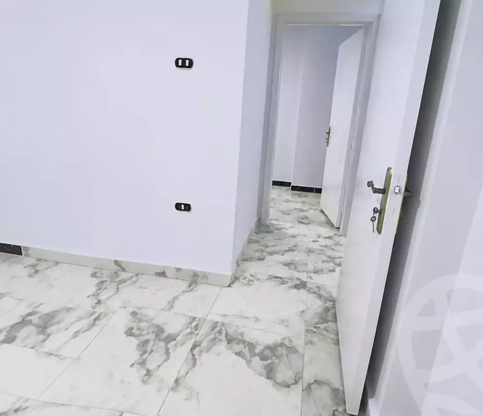 https://aqarmap.com.eg/en/listing/7164869-for-sale-alexandria-al-agamy-el-kilo-21