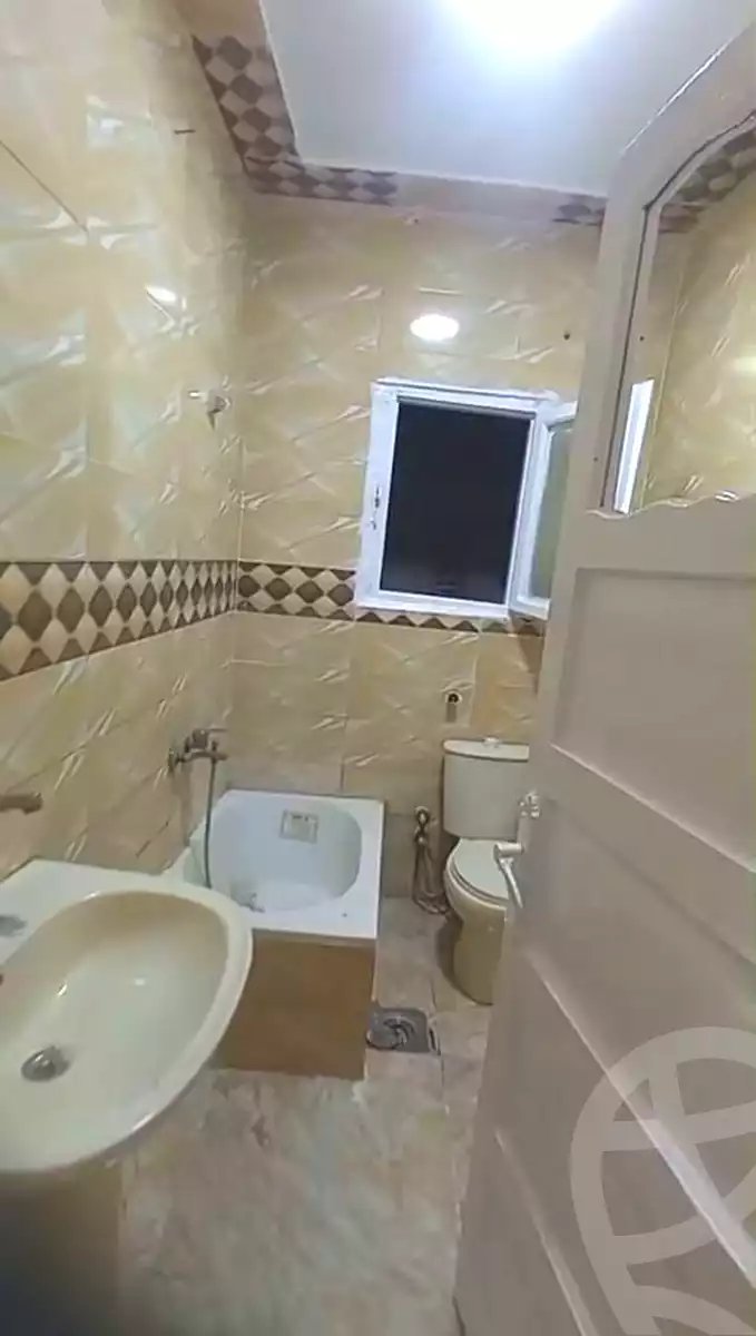 https://aqarmap.com.eg/en/listing/7164916-for-sale-alexandria-al-agamy-el-kilo-21