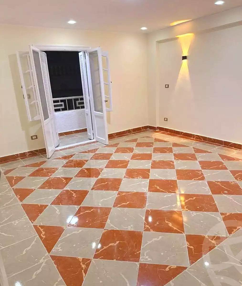https://aqarmap.com.eg/ar/listing/7165100-for-sale-alexandria-al-agamy-lbytsh-bianchiii