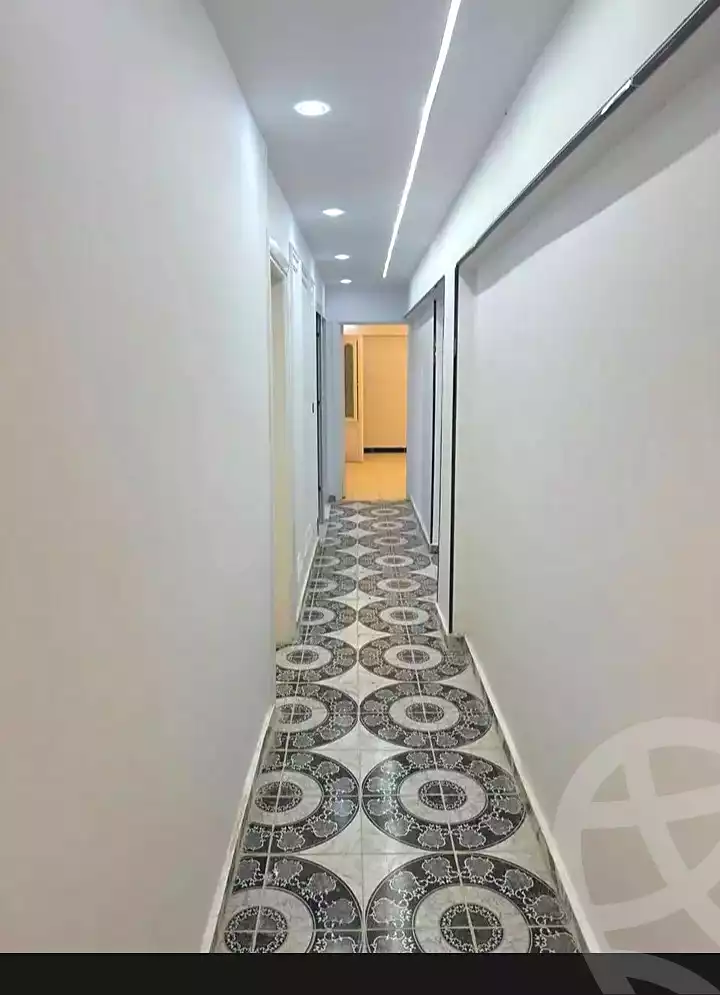https://aqarmap.com.eg/en/listing/7165146-for-sale-alexandria-al-agamy-el-hanouvel-radwan-st