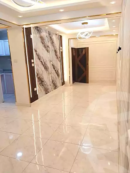 https://aqarmap.com.eg/ar/listing/7165578-for-sale-alexandria-sydy-bshr-shr-mlk-hfny